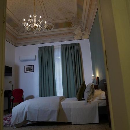 Ds Apartment Catania Bagian luar foto