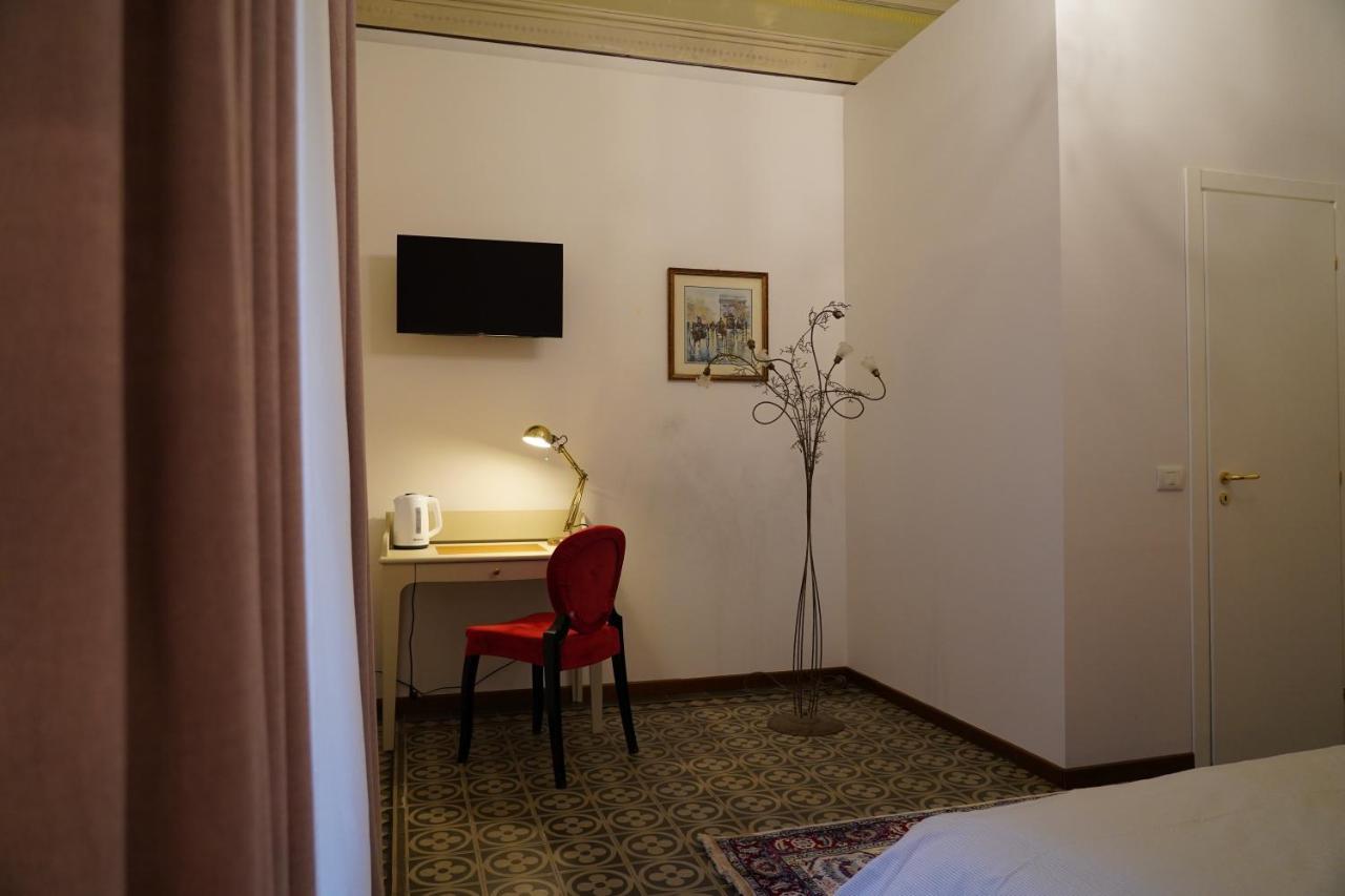Ds Apartment Catania Bagian luar foto