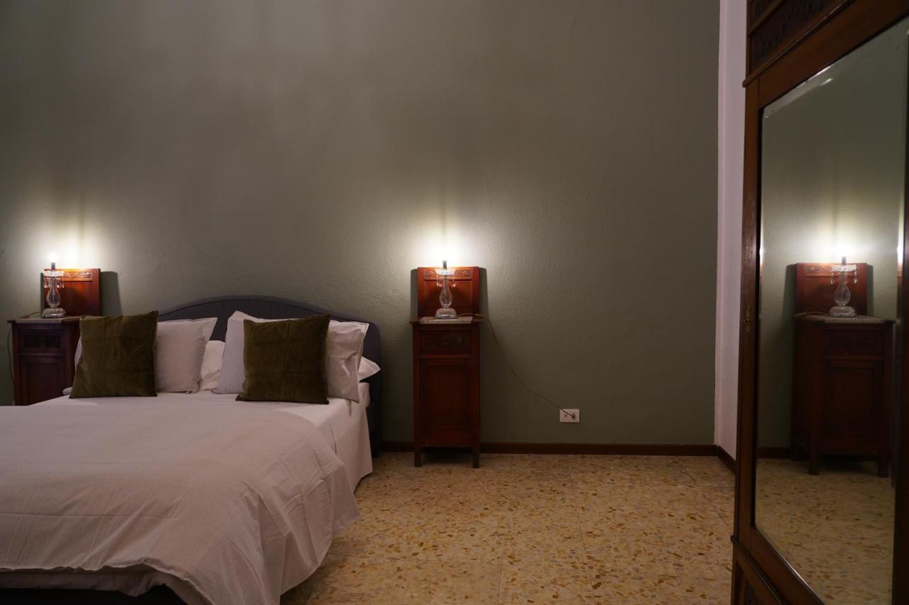 Ds Apartment Catania Bagian luar foto
