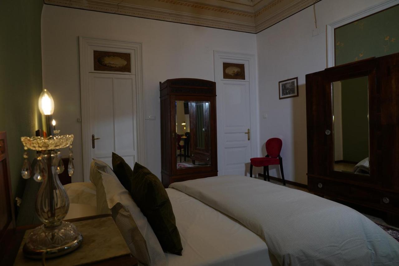 Ds Apartment Catania Bagian luar foto
