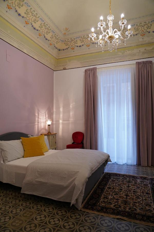 Ds Apartment Catania Bagian luar foto