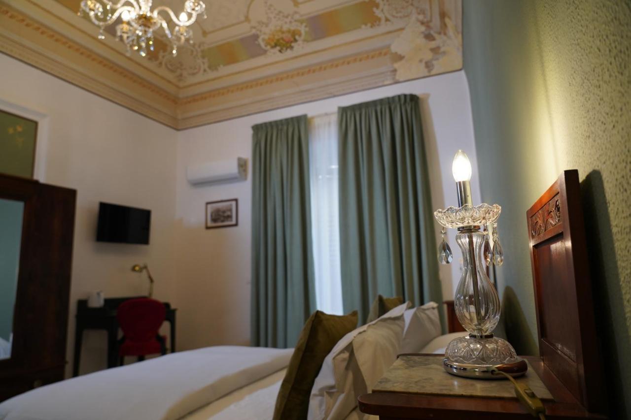 Ds Apartment Catania Bagian luar foto