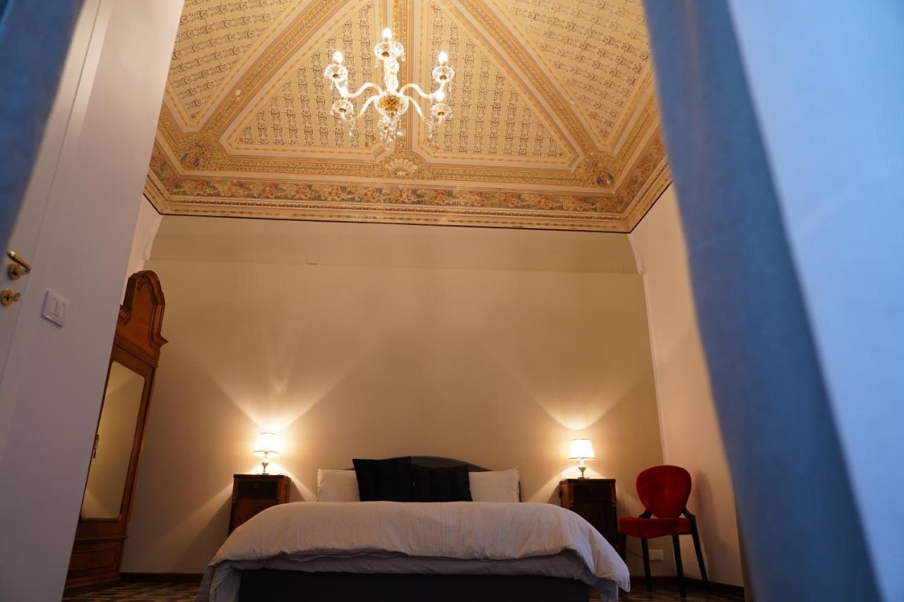 Ds Apartment Catania Bagian luar foto