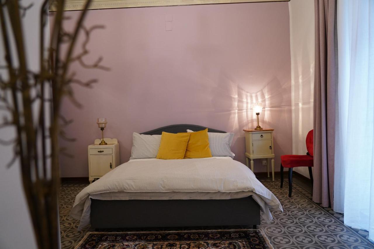 Ds Apartment Catania Bagian luar foto