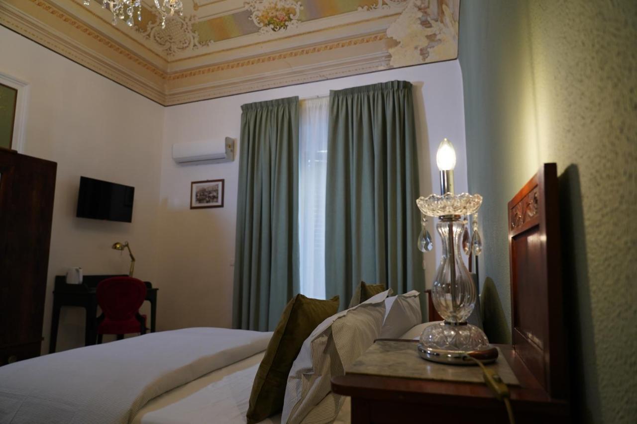 Ds Apartment Catania Bagian luar foto