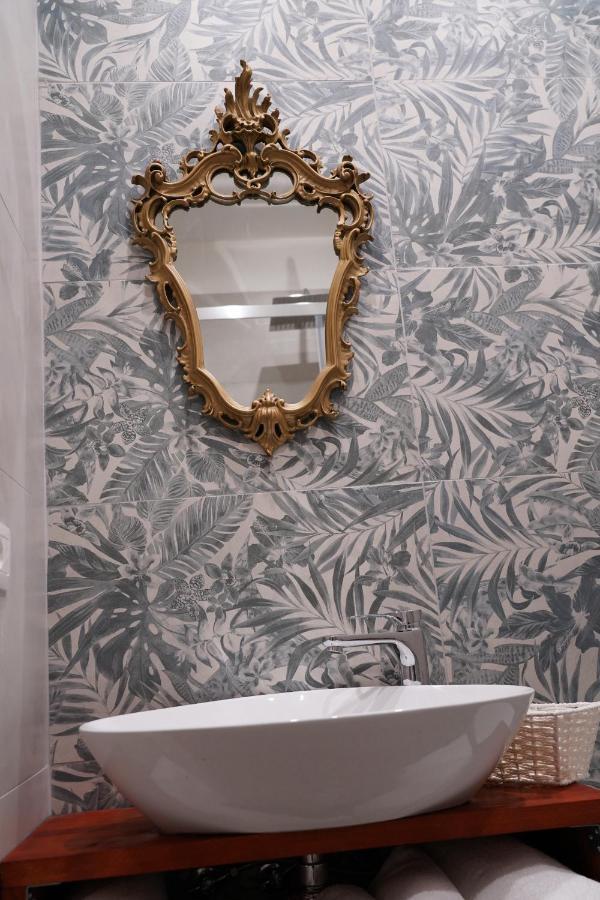 Ds Apartment Catania Bagian luar foto