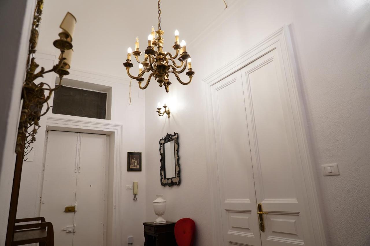 Ds Apartment Catania Bagian luar foto