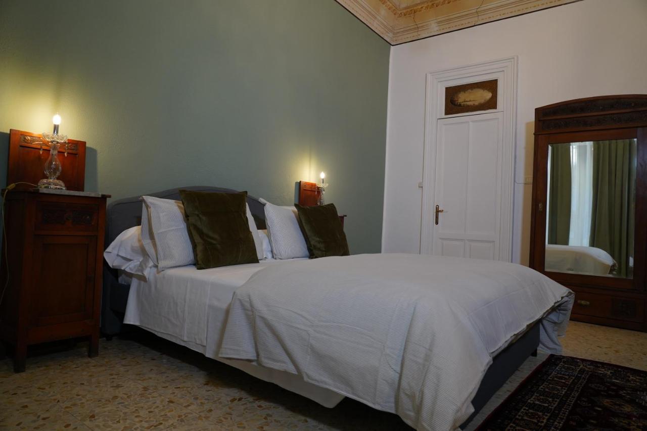 Ds Apartment Catania Bagian luar foto
