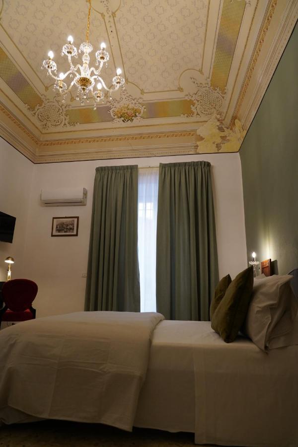 Ds Apartment Catania Bagian luar foto
