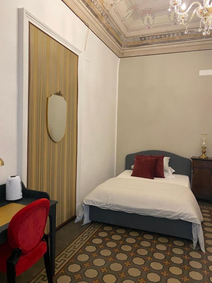 Ds Apartment Catania Bagian luar foto